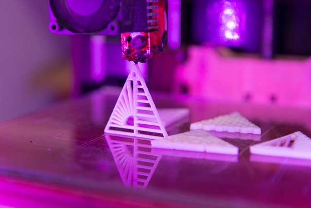 Фото: facebook.com/pg/izone.ua