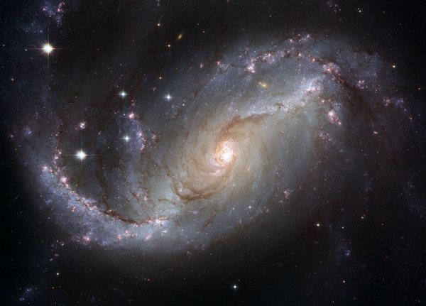 Фотографии космоса. Спиральная галактика NGC 1672.