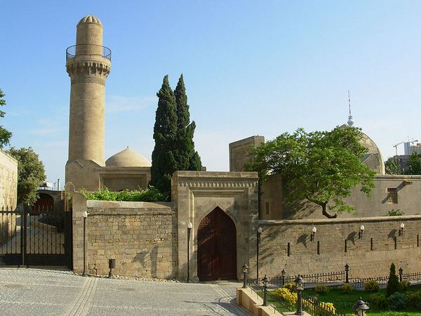 Дворцовый комплекс Ширваншахов в центре Баку. Фото: Emin_Bashirov/commons.wikimedia.org Дворцовый комплекс Ширваншахов в центре Баку. Фото: Emin_Bashirov/commons.wikimedia.org