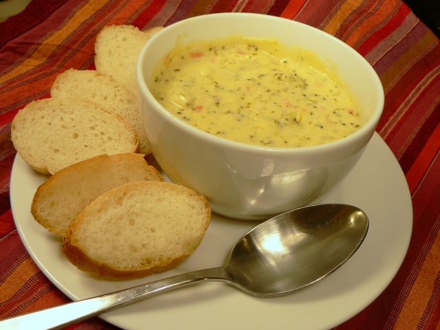 Французький суп із сиром. (laurasrecipecollection.com)