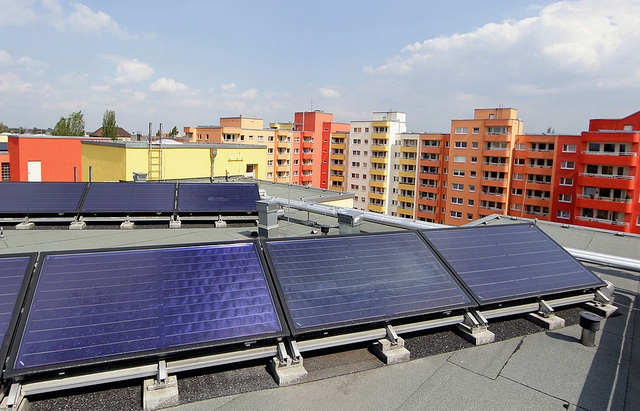 Картинки по запросу "солнечная электростанция на крыше"