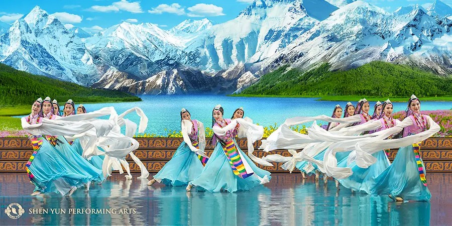 Танцювальний номер Shen Yun Performing Arts у виконанні виключно жінок, який підкреслює красу традиційної культури Китаю. (Shen Yun Performing Arts)