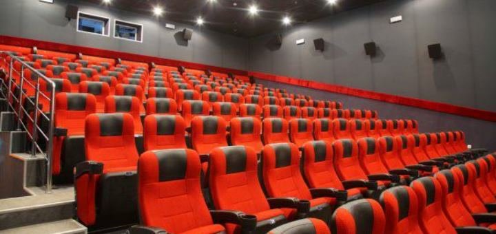 Комфортні зали кінотеатру 