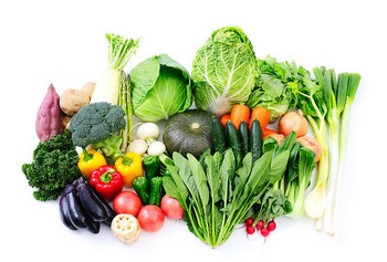 Ешьте больше овощей, фруктов, зерновых, зелени. Овощи помогут нормализовать работу желёз и предотвратить появление прыщей. Фото: Bloody Marty/flickr.com