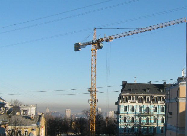 Строительство на улице Десятинной в Киеве. Фото: Ольга Козловская/lb.ua