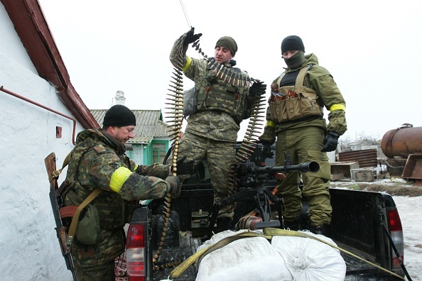Українські солдати поблизу Маріуполя, 26 січня 2015 року. Фото: ANATOLII BOIKO/AFP/Getty Images