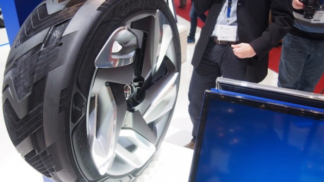 Цікава розробка: шина для електромобіля. Фото: Hi-news.ru