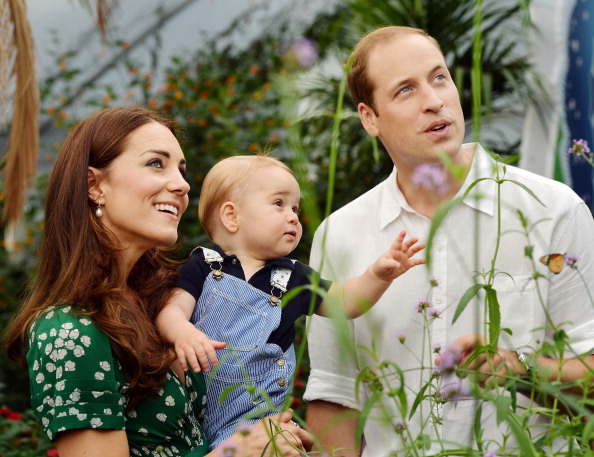 Принц Джордж із батьками принцем Вільямом та Кейт Міддлтон. Фото: JOHN STILLWELL/AFP/Getty Images
