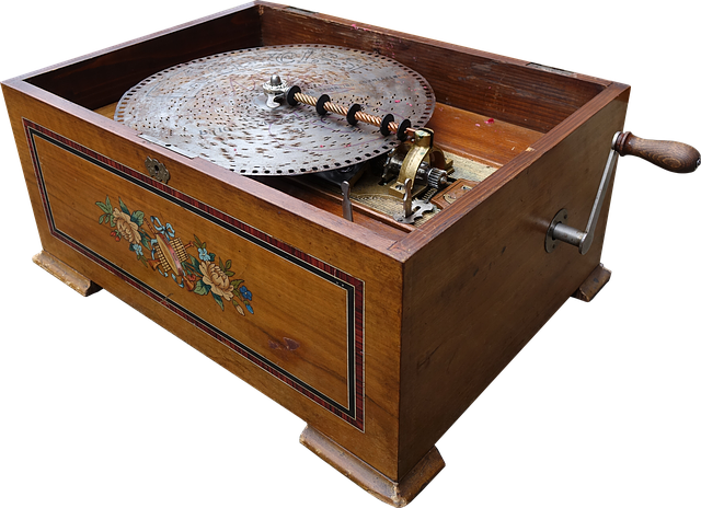 старовинная музыкальная шкатулка