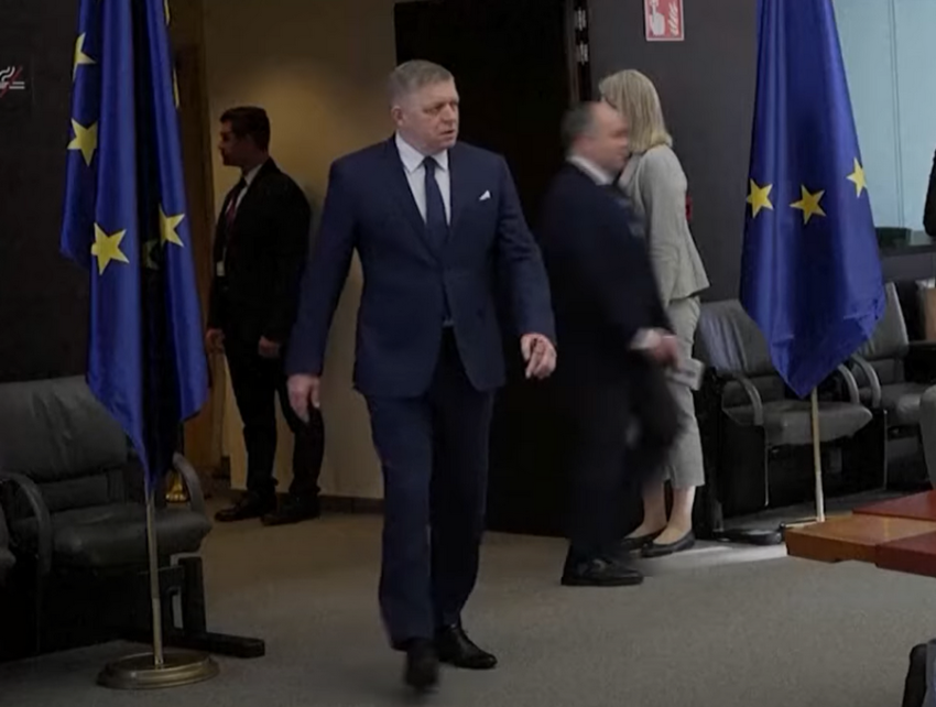 Словаччина планує до вівторка отримати від ЄС гарантії щодо припинення поставок російського газу (ВІДЕО)