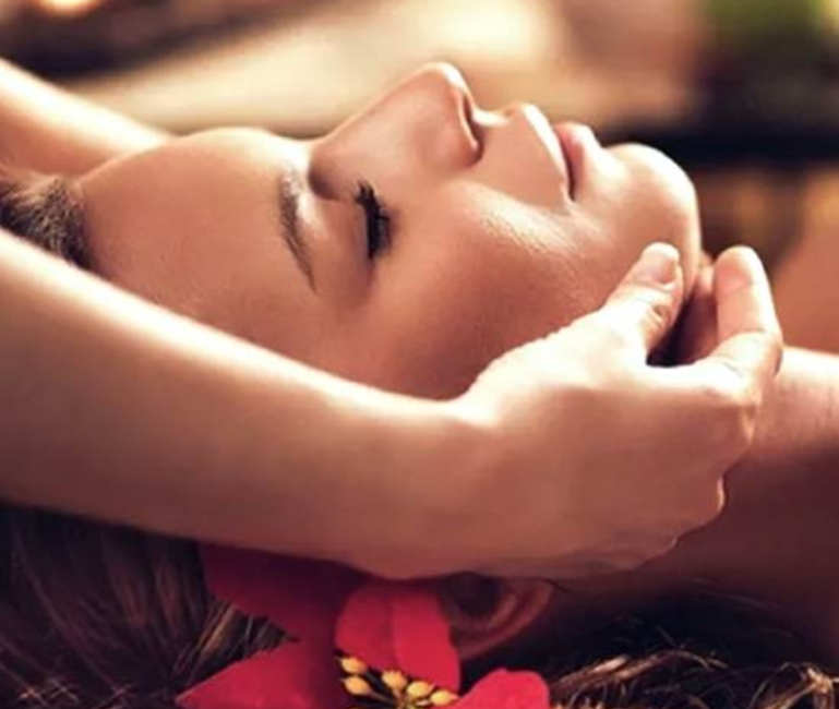 Royal Thai Spa — преміальний салон тайського масажу в центрі Києва (Джерело: royalthaispa.com.ua)
