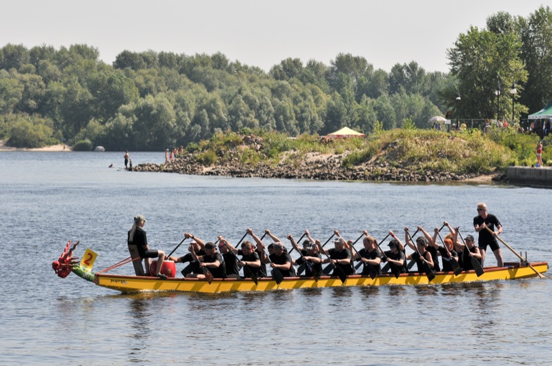 Чемпионат Европы по гребле на лодках Дракон в Киеве 28 августа 2011 года. Фото: Владимир Бородин/The Epoch Times Украина