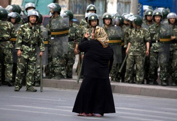 Город Урумчи. 7 июля. Фото: AP Photo/Ng Han Guan