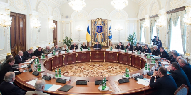 Янукович предложил возродить Кирилло-Мефодиевское братство. Фото: president.gov.ua