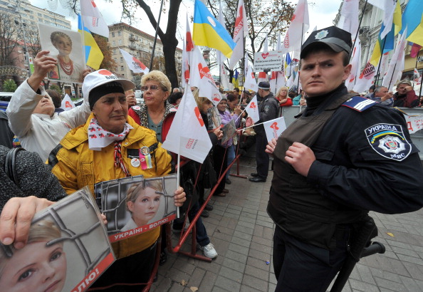Оглашение приговора Юлии Тимошенко началось. Фото: SERGEI SUPINSKY/Getty Images