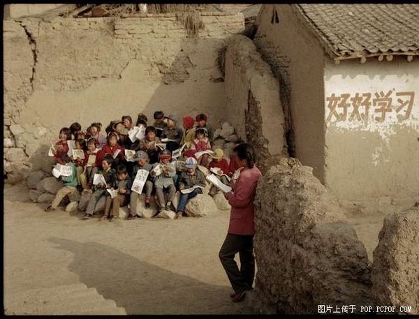 Діти з бідних районів Китаю. Фото з epochtimes.com