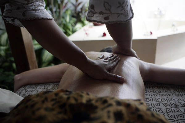 Курортное лечение и оздоровительные процедуры. Фото: Dimas Ardian/Getty Images