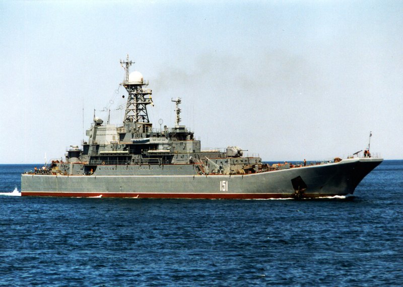 Великий десантний корабель 'Азов'. Фото: navsource.narod.ru