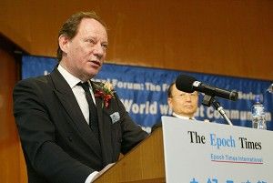 Вице-президент Европарламента Эдвард Макмиллэн-Скотт. Фото: Великая Эпоха