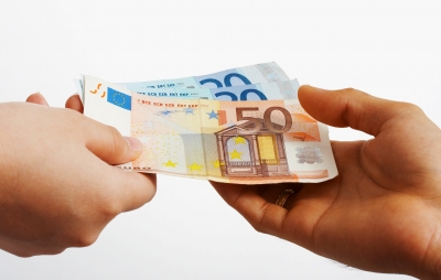 Німець роздав гроші незнайомцям, щоб не віддавати дружині. Фото: Stuart Miles/freedigitalphotos.net