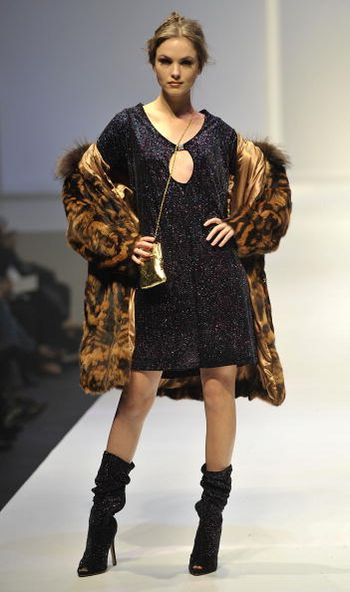 Колекція жіночого одягу, що її було представлено 17 січня на Тижні моди у Гонконзі. Фото: Andrew Ross/Getty Images 