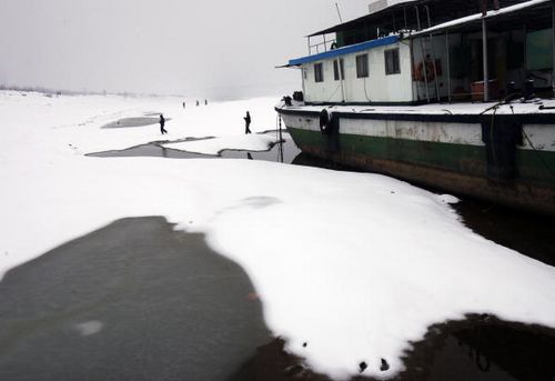 Річка Янцзи. Місто Ухань провінції Хубей. 27 січня. Фото: China Photos/Getty Images 