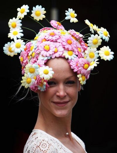 Найцікавіші жіночі капелюхи на верхогонах 'Royal Ascot' .Фото: Getty Images 