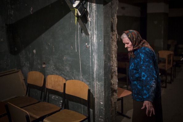 Імпровізоване бомбосховище в підвалі будівлі школи в житловому районі Донецька. 22 липня 2014 року. Фото: Rob Stothard/Getty Images