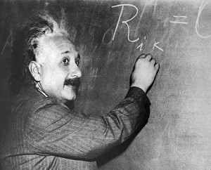 ИСТИННЫЙ УЧЕНЫЙ: Недатированная фотография физика Альберта Эйнштейна (1879-1955), автора теории относительности, награжденного Нобелевской премией по Физике в 1921 году. Принстон, США (фото: AFP/Getty Images)
