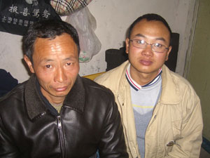 Апеллянт Сюй Чжимин (слева) разоблачил пекинскую «чёрную тюрьму». Фото: Великая Эпоха