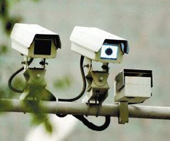 Около 100 тысяч камер видеоналюдения будет установлено в ВУЗах провинции Гуандун. Фото с epochtimes.com
