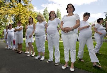 Каждая беременная женщина хочет точно знать дату своих родов. Фото: Getty Images