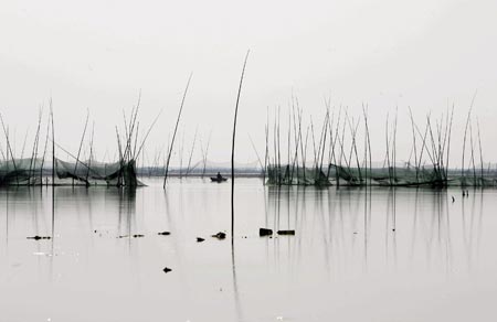 На фото показаний один із приладів, за допомогою якого рибаки ловлять рибу. Фото: Photo by China Photos/Getty Images