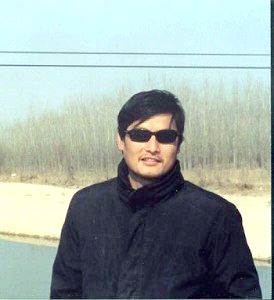Чэнь Гуанчэн, слепой правозащитник, названый журналом TIME одним из 100 лучших людей, которые сохраняют наш мир. Фото: Великая Эпоха