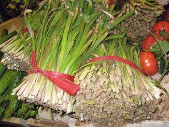 Несколько жителей города Циндао отравились луком с ядохимикатами. Фото с epochtimes.com