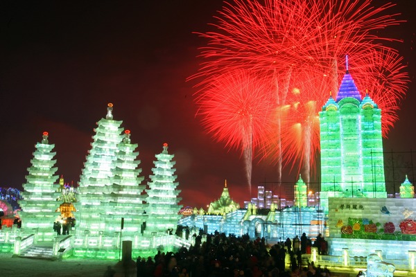 26-й Міжнародний фестиваль льоду і снігу в Харбіні. Фото: STR / AFP / Getty Images