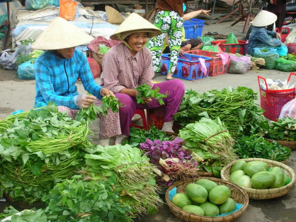 Вітання: мила усмішка супроводжує торгівлю ринку Хой Ан. Фото з сайту theepochtimes.com