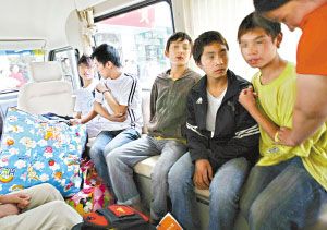 В Китае из-за крайней бедности родители продают своих детей в рабство. Фото с epochtimes.com