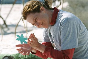 Гра із снігом: Сігурні Уївер/Sigourney Weaver (Лінда) подає себе у фільмі 'Сніговий пиріг' із несподіваного боку
