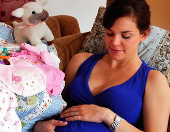 Під час вагітності все, що мама відчуває, психологічно і фізично впливає на дитину. Фото: Кет Руні. Велика Епоха (The Epoch Times)