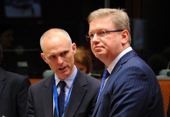 Штефан Фюле (праворуч) під час засідання Ради з закордонних справ у штаб-квартирі ЄС 17 березня 2014 року в Брюсселі, Бельгія. Фото: Dursun Aydemir/Anadolu Agency/Getty Images