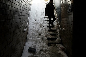 К Евро-2012 подземные переходы Киева будут очищены от МАФов и торговых точек. Фото:Spencer Platt/Getty Images