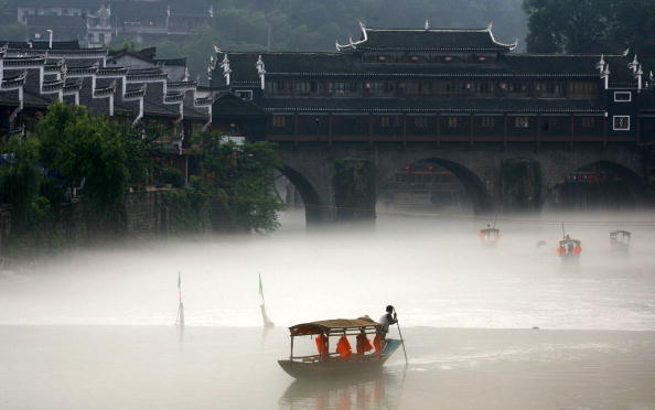 Стародавнє містечко Фенхуан. Фото з epochtimes.com 