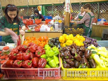 89% фруктов и овощей в Китае содержат вредные для здоровья химикаты. Фото: The Epoch Times