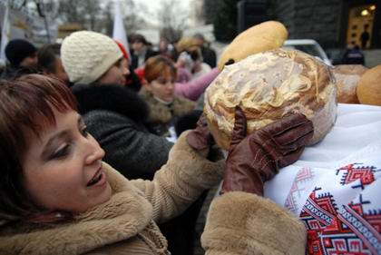 «Ціни на хліб в Києві у 2-2,5 рази нижчі, ніж в регіонах, де рівень життя в декілька разів нижче ніж в столиці...' Фото: The Epoch Times