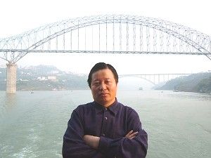 Адвокат Гао на пароме на реке Янцзы. Фото: Ма Вэньду