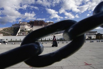 Тибет знову закритий для іноземних туристів в політично чутливий для компартії період. Фото: China Photos / Getty Images