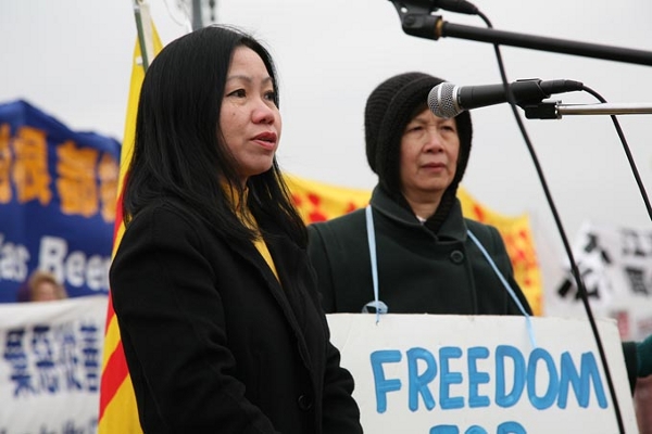 Г-жа Гяо Нгуен, вице-президент Вьетнамской общины Вашингтона (ОК), Вирджинии и Мэриленда. Фото: MINGHUI.CA