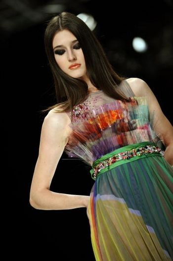 Колекція жіночого одягу від ліванського дизайнера Тони Уорд (Tony Ward's), представлена 31 січня на показі мод у Римі. Фото: FILIPPO MONTEFORTE / AFP / Getty Images 