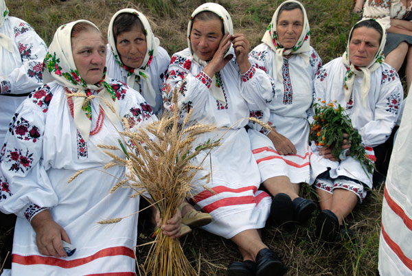 На свято приїхали фольклорні колективи з різних областей України. Фото: Володимир Бородін/The Epoch Times 